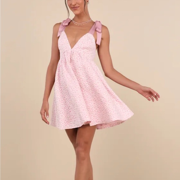 Lulus Dresses & Skirts - Lulus Darling Composure Pink Jacquard Floral Tie-Strap Mini Dress Small NWT NEW